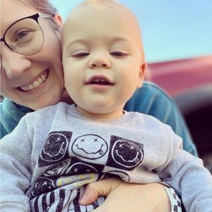 Meet your posher, Lauren.